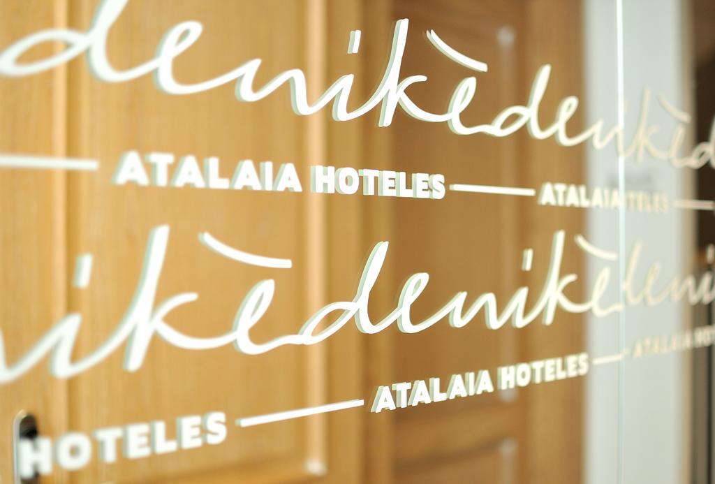 Denike By Atalaia Hoteles Сантьяго-де-Компостела Екстер'єр фото